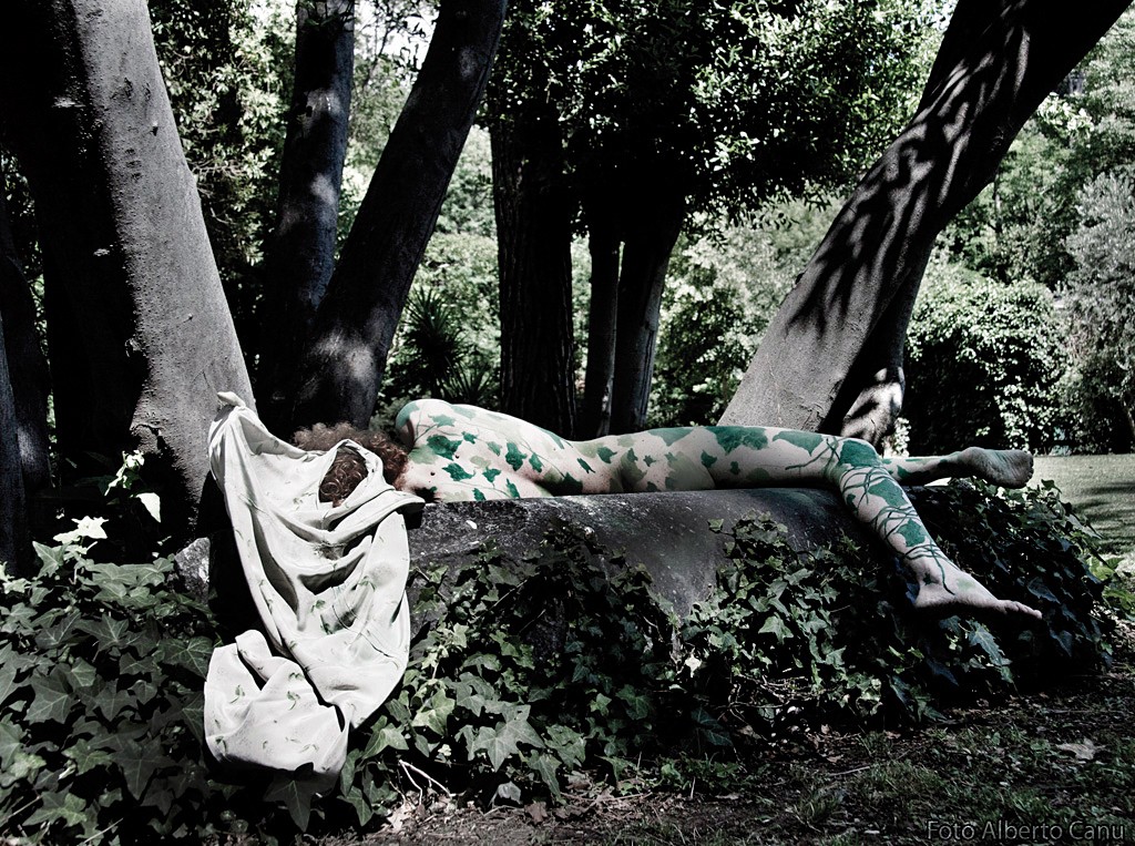 Child of tree - performance di Alessandra Cristiani