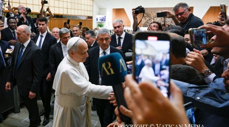 Papa Leone XIV: incontro con i Rappresentanti dei Media convenuti a Roma per il  Conclave