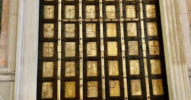 Pillole artistico-culturali: il ʺfilo papaleʺ che collega la Basilica di San Paolo fuori le Mura di Roma al Duomo di Salerno